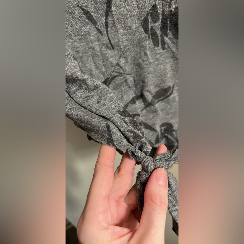 Maurices Floral Cowl Top ⭐️Free With purchase ⭐️ - Picture 5 of 5